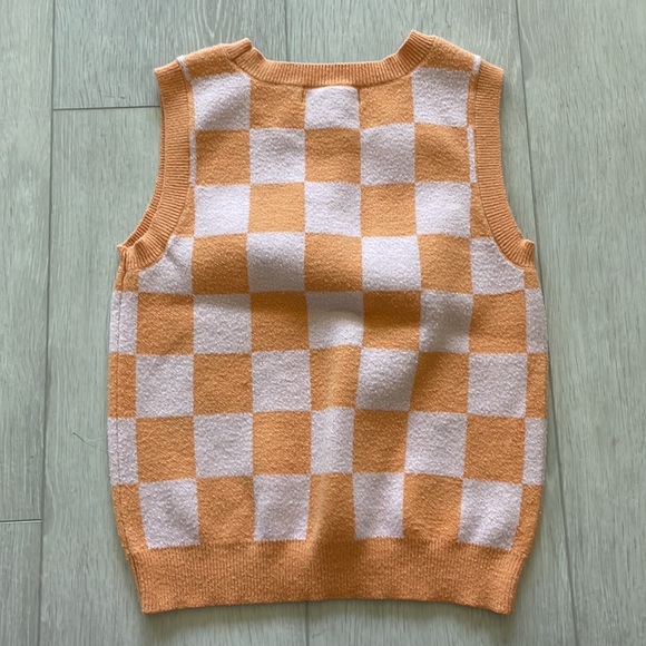 RSQ by Tilley’s checkered sweater vest Sz medium - Picture 3 of 3